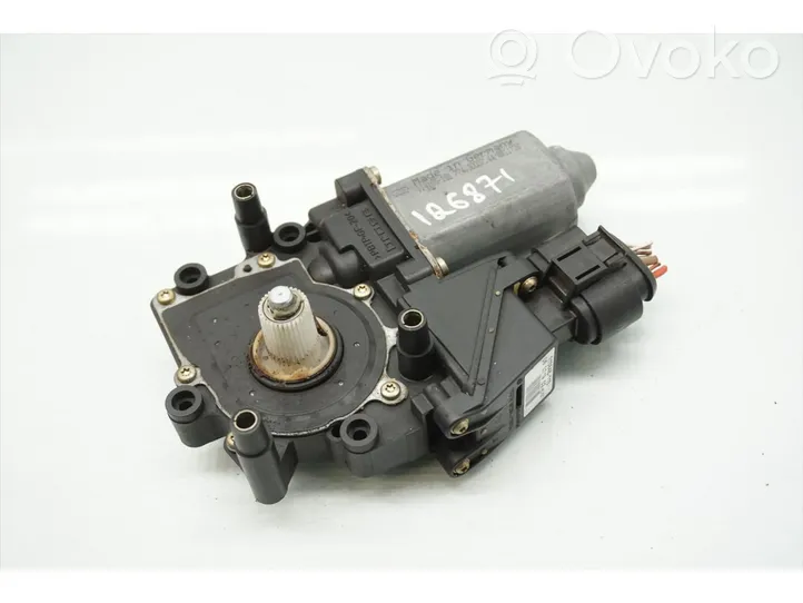 Audi A4 S4 B5 8D Motorino alzacristalli della portiera anteriore 8D0959801