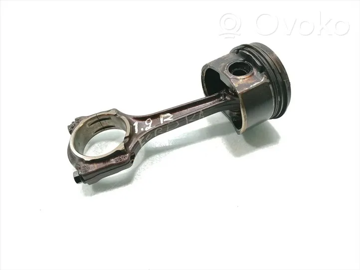 Ford Ka Piston with connecting rod 