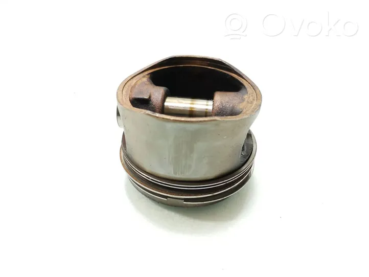 Volvo S70  V70  V70 XC Piston 