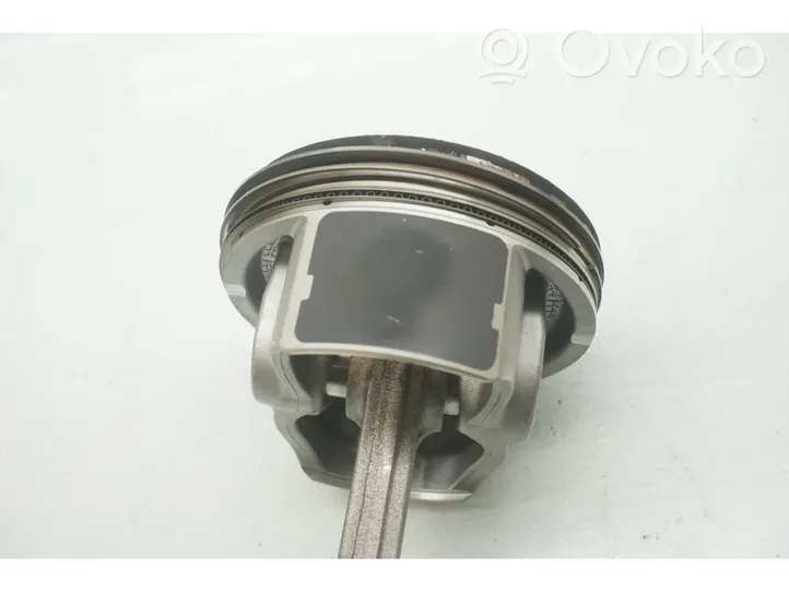 Toyota C-HR Piston avec bielle 