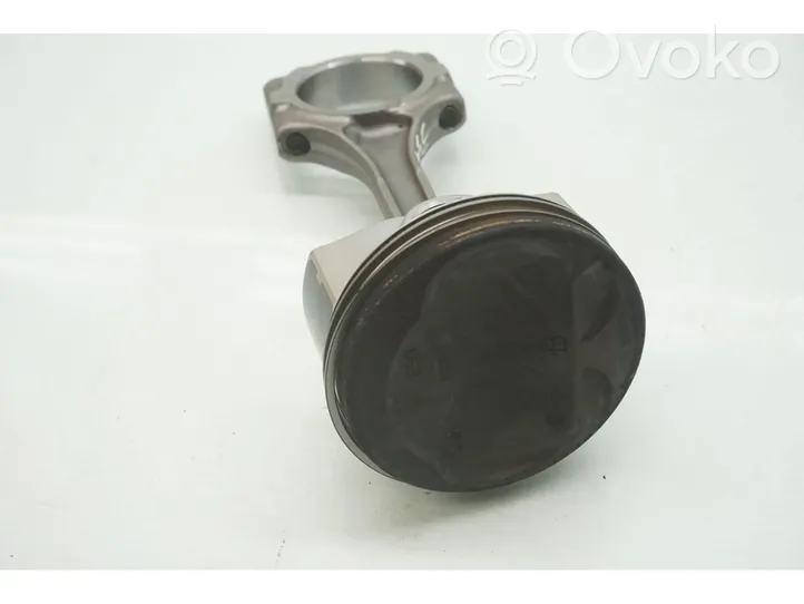 Toyota C-HR Piston avec bielle 