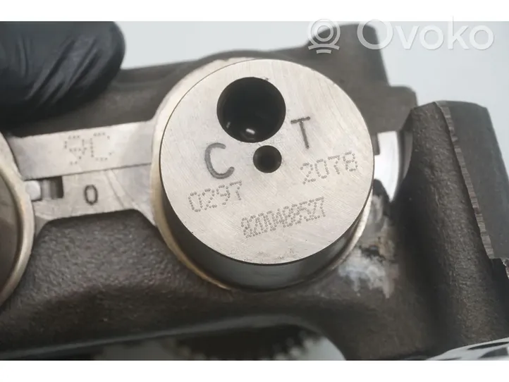 Nissan Qashqai Öljypumpun tasapainoakseli 8200488527