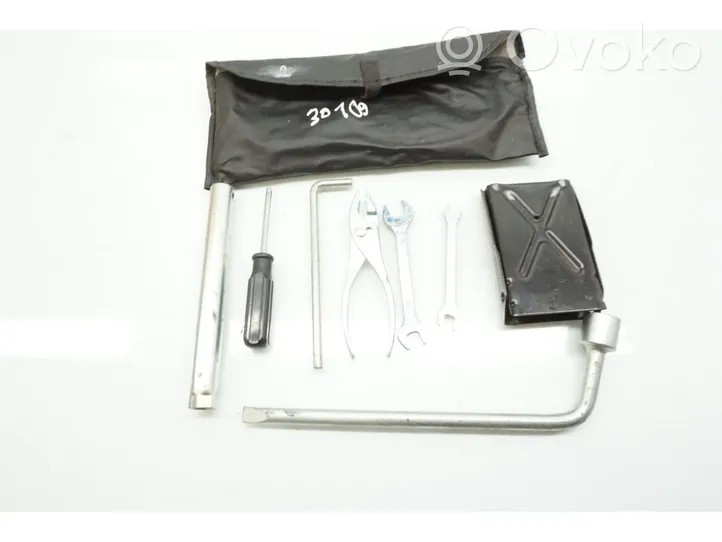 Seat Ibiza IV (6J,6P) Kit d’outils 