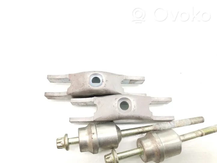 Honda Civic IX Support de pince d'injecteur de carburant 