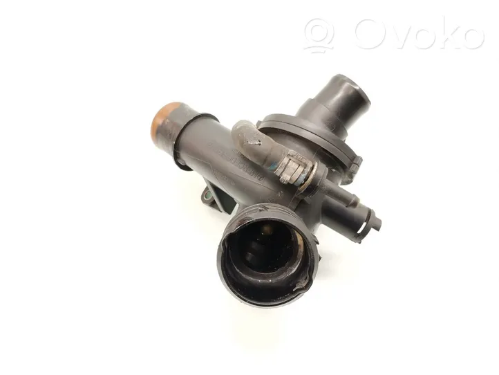 Mercedes-Benz Sprinter W906 Boîtier de thermostat / thermostat A6512001500