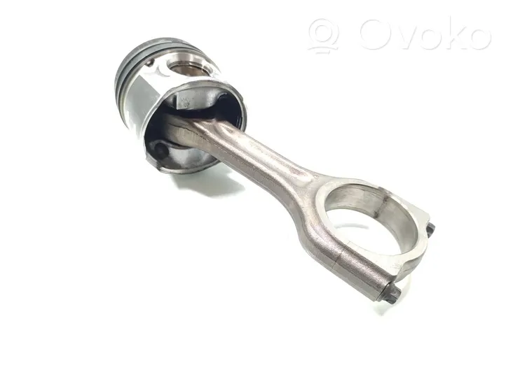 Ford Connect Piston with connecting rod 