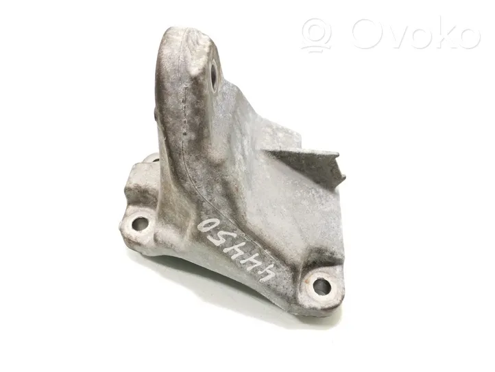 BMW 1 F20 F21 Supporto di montaggio scatola del cambio 6869618