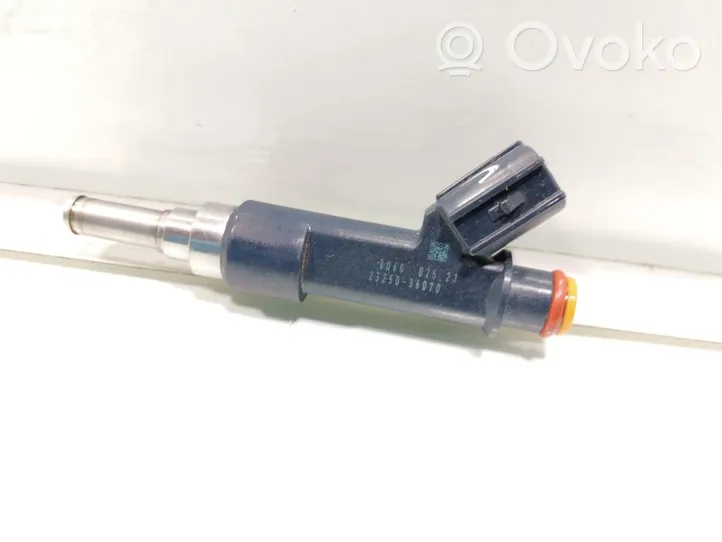 Lexus NX Injecteur de carburant 23250-36070