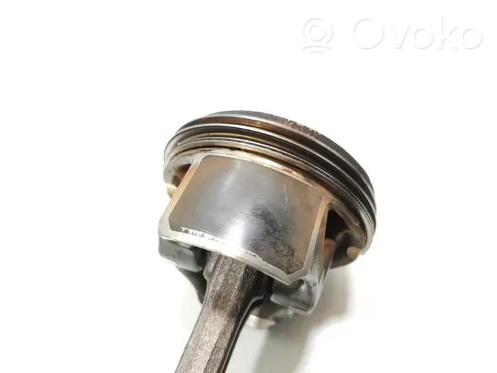 Volkswagen Polo VI AW Piston avec bielle 