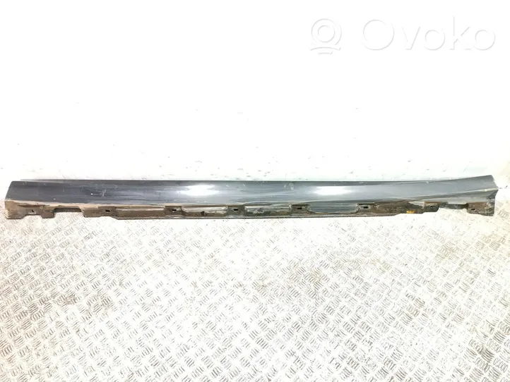 Mercedes-Benz R W251 Rivestimento sottoporta/minigonna laterale A2516980854