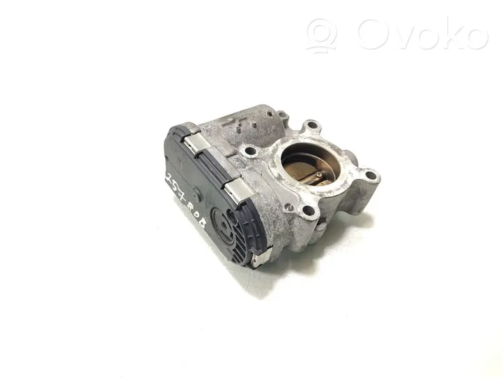 Nissan Qashqai Boîtier de papillon électrique A2821410200