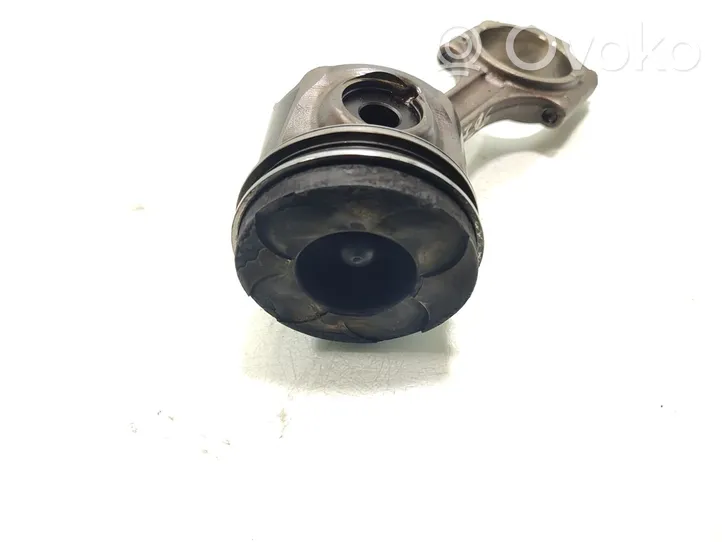 Volvo S40 Piston with connecting rod 