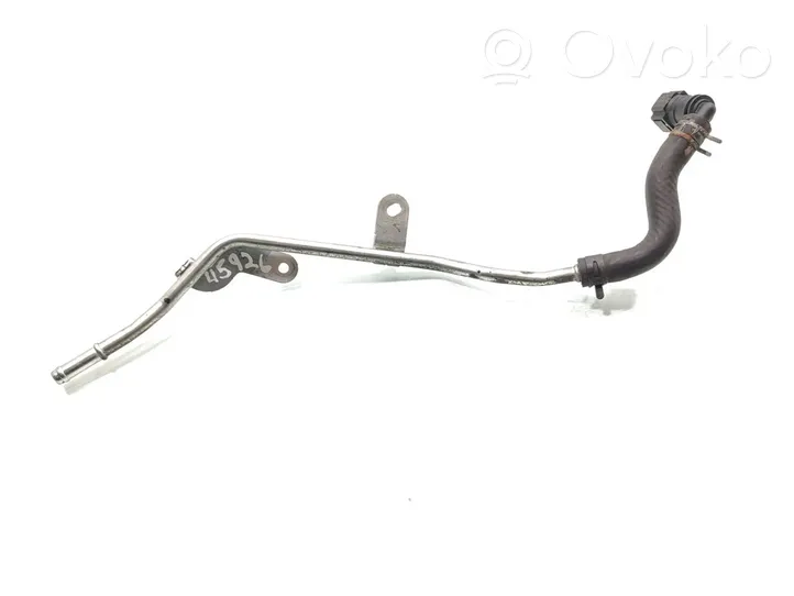 Toyota Avensis T270 Tuyau d'alimentation conduite de carburant 