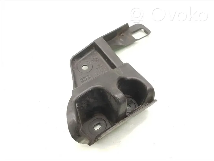 BMW X3 E83 Staffa angolare del supporto di montaggio del paraurti 3400956