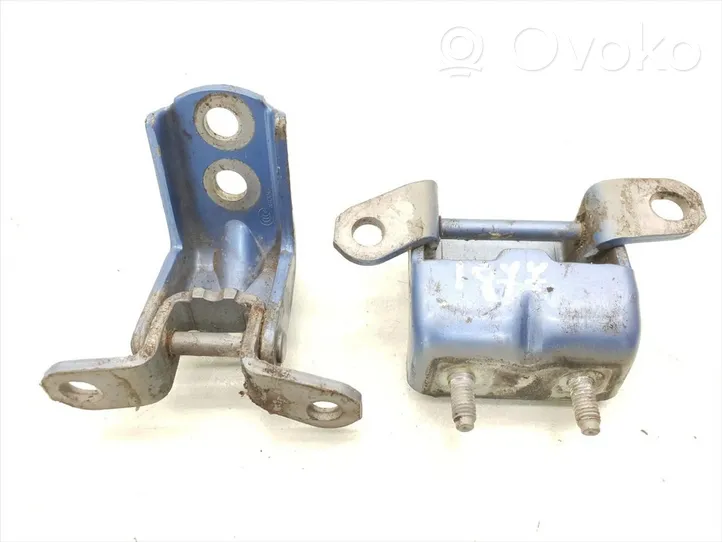 Nissan Leaf I (ZE0) Set di cerniere portiera anteriore A047743