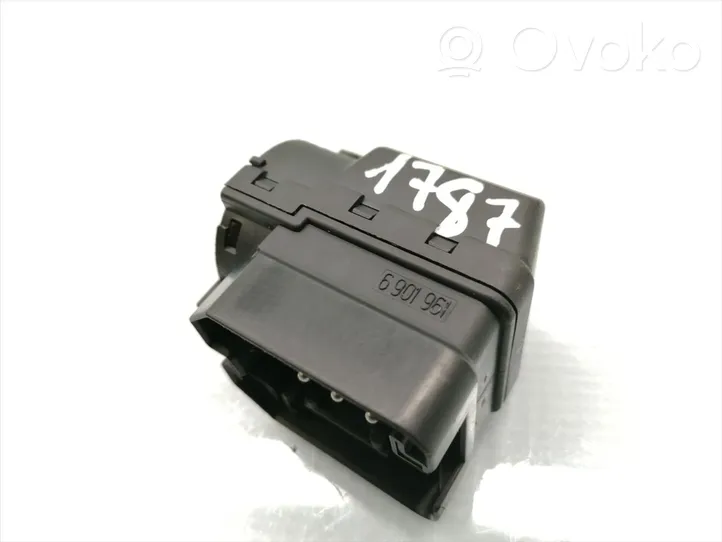 BMW 3 E46 Ignition amplifier control unit 6901961