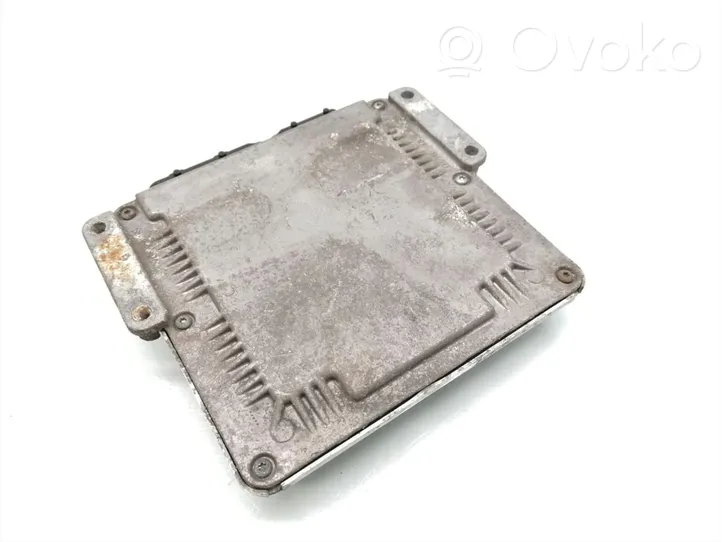 Plymouth Voyager Sterownik / Moduł ECU P04727666AB