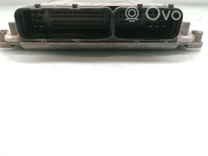 Plymouth Voyager Sterownik / Moduł ECU P04727666AB