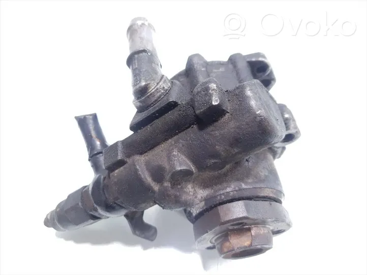 Audi TT Mk1 Ohjaustehostimen pumppu 8N0145154A