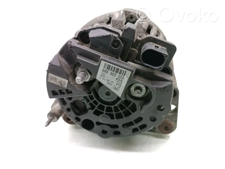 Volkswagen Polo IV 9N3 Generatore/alternatore 045903023