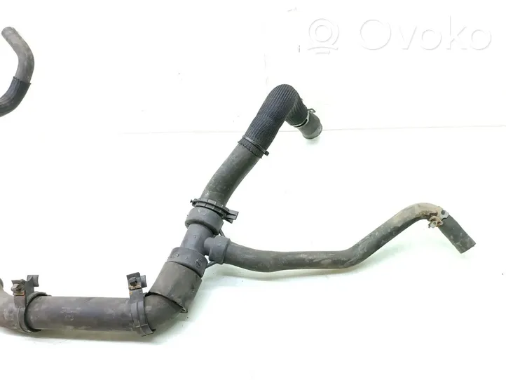 Ford Mondeo MK V Tuyau de liquide de refroidissement moteur DG93-8B273-BH