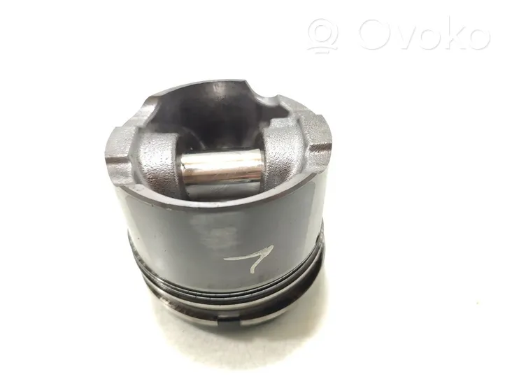 Peugeot 307 Piston DW10TD