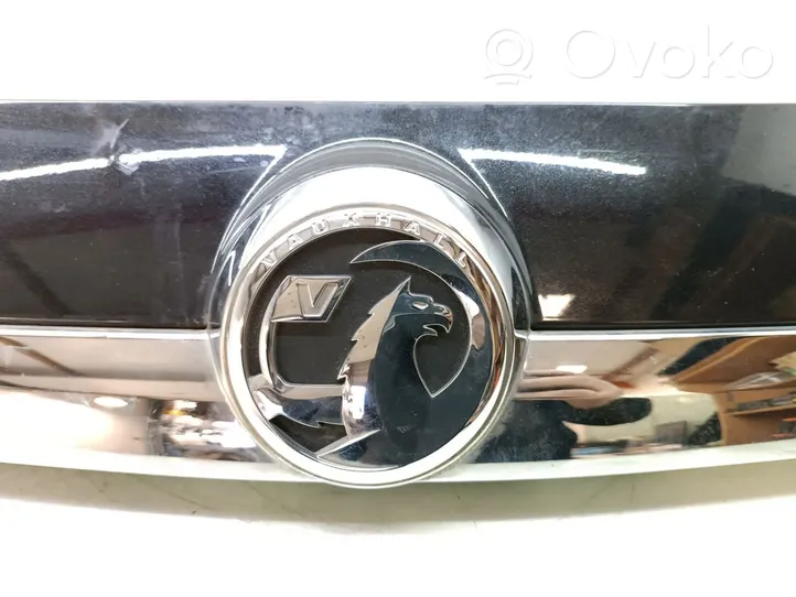 Opel Insignia A Poszycie klapy tylnej bagażnika i inne elementy 22804084