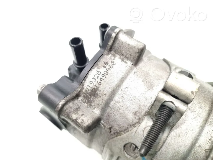 Opel Vivaro Boîtier de filtre à carburant 216498980