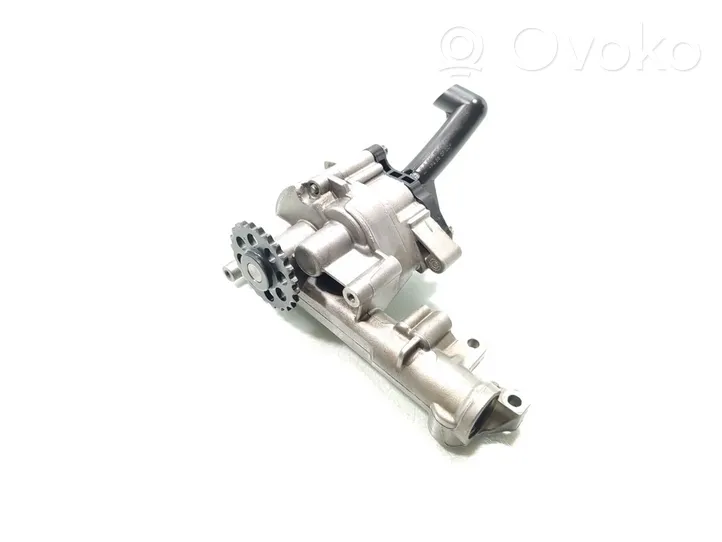 Mercedes-Benz A W169 Oil pump 6401810401