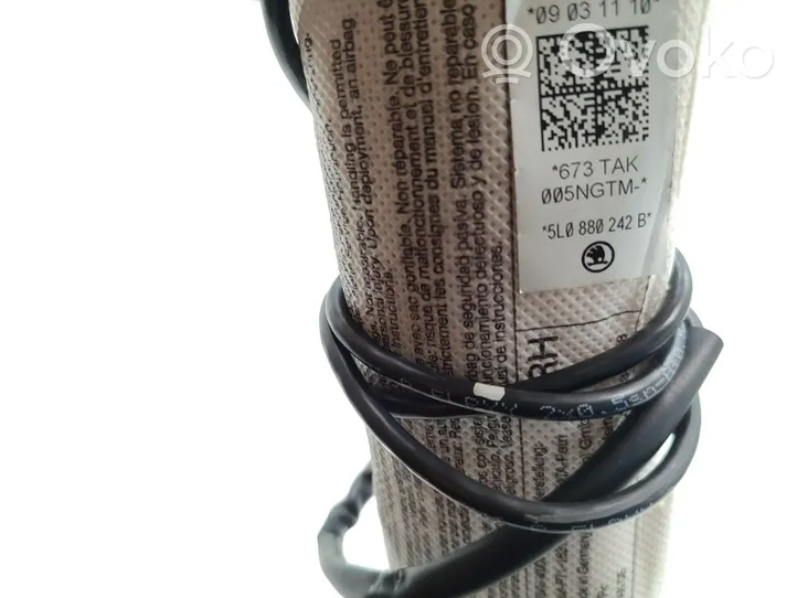 Skoda Yeti (5L) Sānu drošības spilvens 5L0880242B