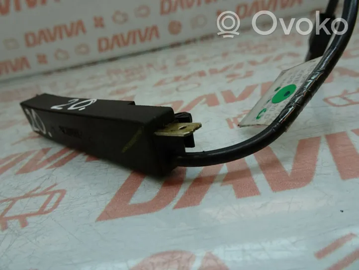 Land Rover Discovery Amplificateur d'antenne XUE000020