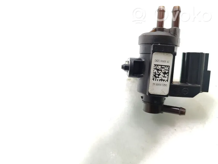 Ford Focus Valve vacuum GK2Q-9S468-AC