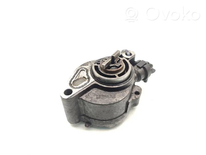 Mazda 3 II Alipainepumppu D136-2A2207S