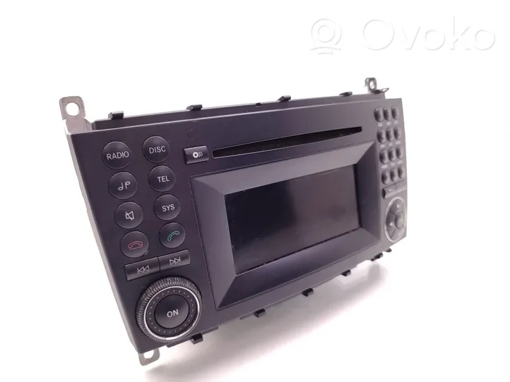 Mercedes-Benz CLC CL203 Panel / Radioodtwarzacz CD/DVD/GPS A2039000100