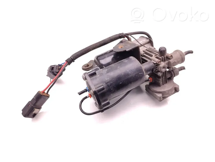 Toyota Yaris Compresseur / pompe à suspension pneumatique C0A012747