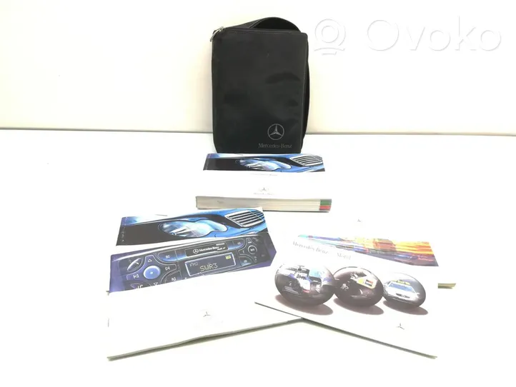 Mercedes-Benz C W203 Owners service history hand book 