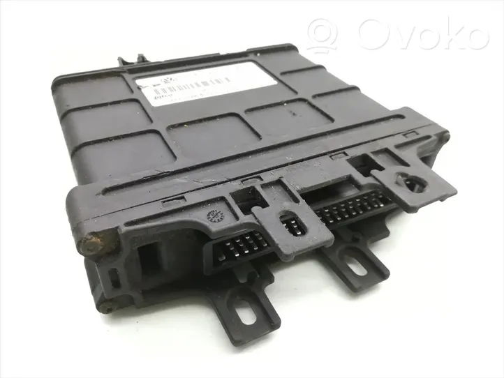 Volkswagen Polo Module de contrôle de boîte de vitesses ECU 001927731R