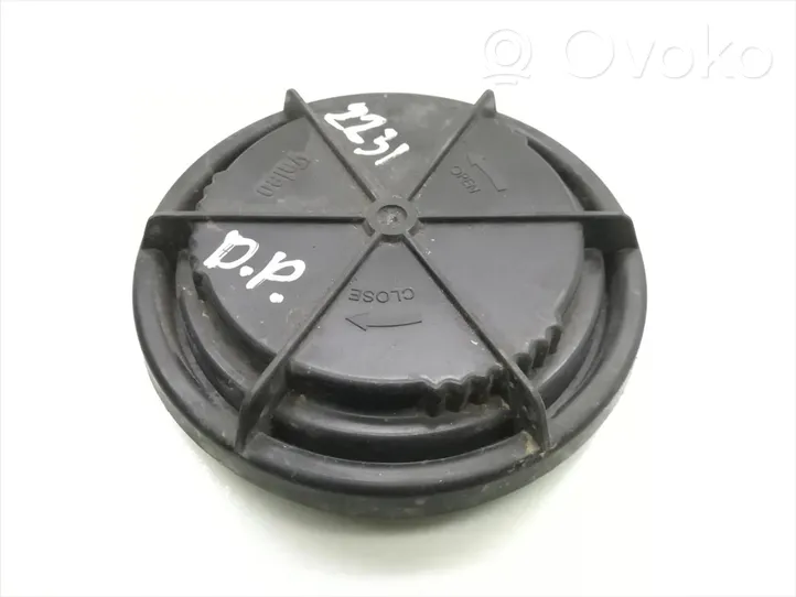 Opel Corsa D Cache-poussière de phare avant 89390683