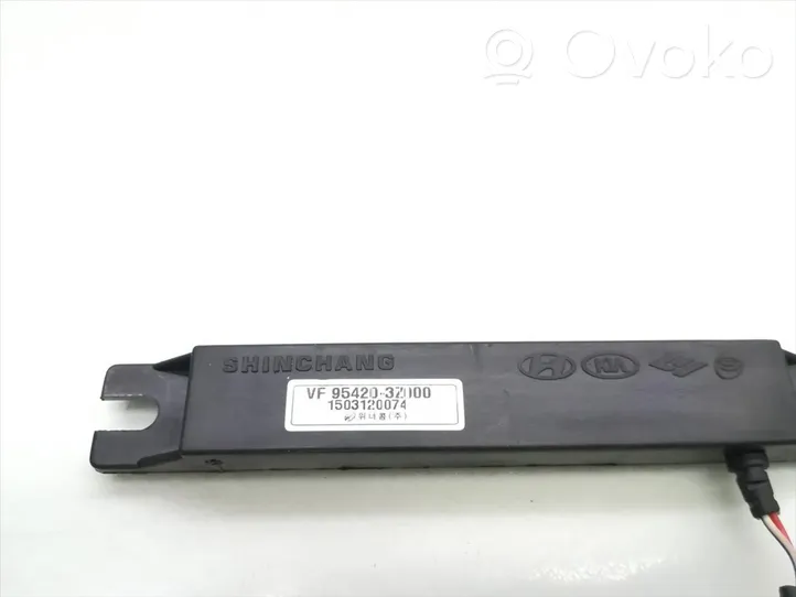 Hyundai i40 Interjero komforto antena 95420-3Z000