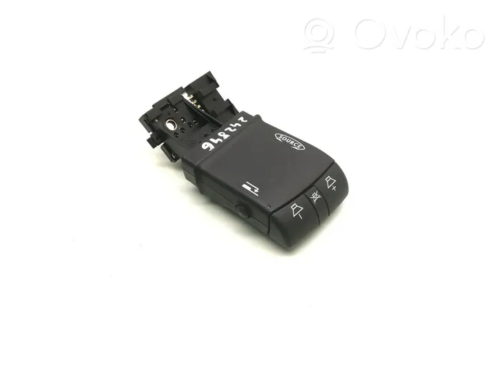 Renault Megane II Sound control switch 8200103769