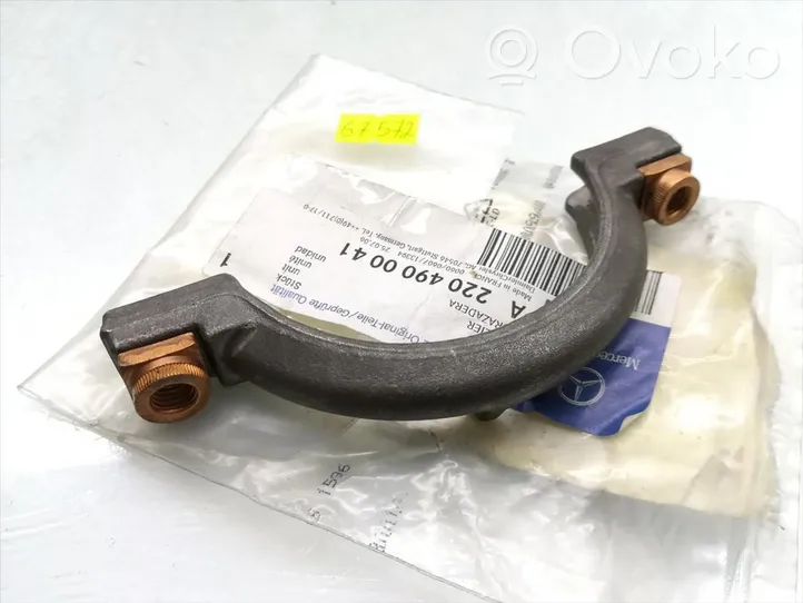 Mercedes-Benz S W220 Morsetto per la connessione del tubo della marmitta A2204900041