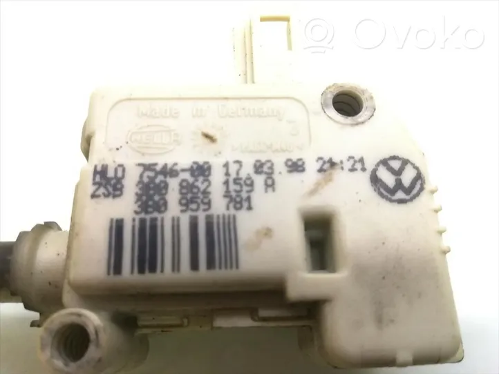 Volkswagen PASSAT B5 Takaluukun lukon salvan moottori 3B0862159A