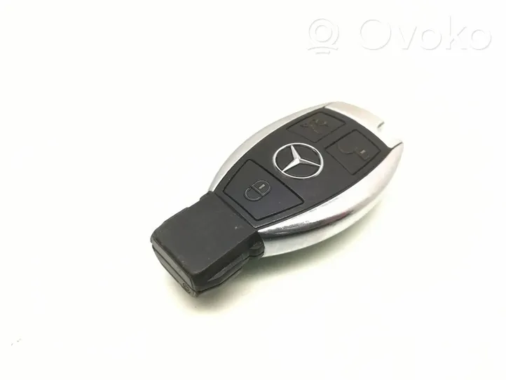 Mercedes-Benz C AMG W204 Užvedimo raktas (raktelis)/ kortelė 