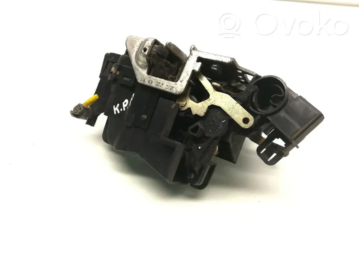 Mercedes-Benz E AMG W210 Front door lock 2027204535