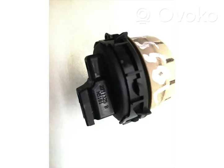 Renault Megane II Sunroof switch 2211325B