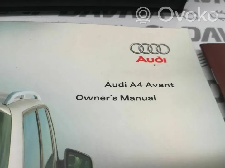 Audi A4 S4 B8 8K Carnet d'entretien d'une voiture 