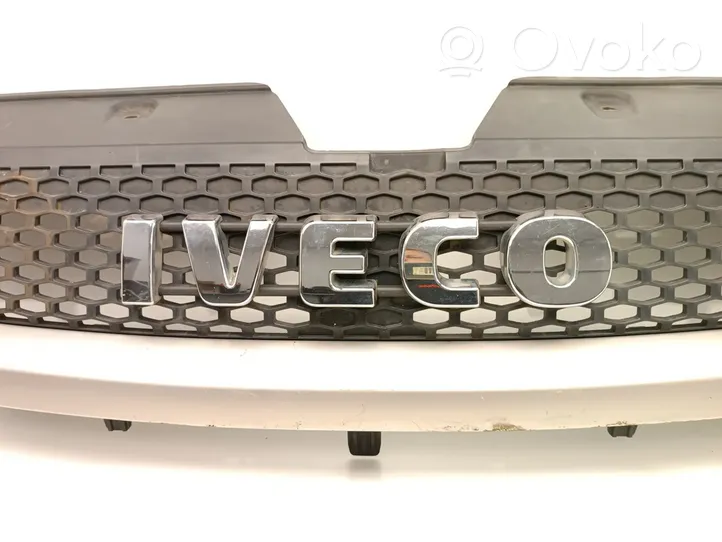 Iveco Daily 4th gen Maskownica / Grill / Atrapa górna chłodnicy 5801255766