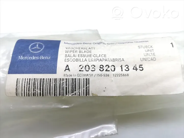 Mercedes-Benz CLK A208 C208 Balai d'essuie-glace avant A2038201345