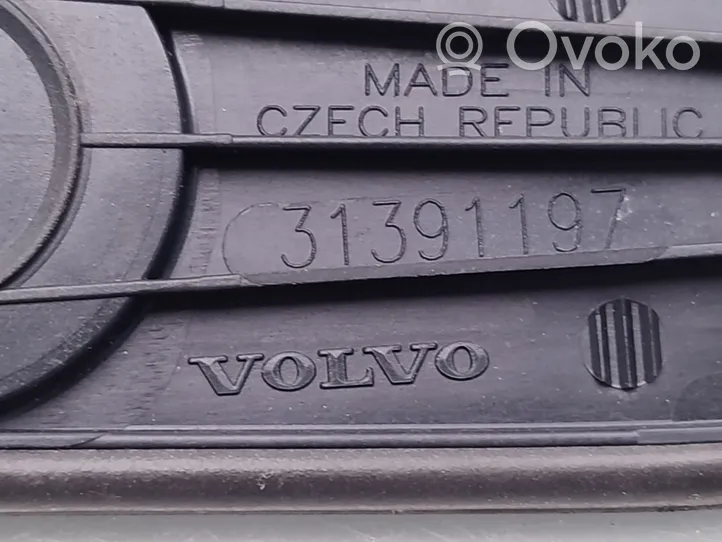 Volvo S60 Takaluukun rekisterikilven valon palkki 31391197