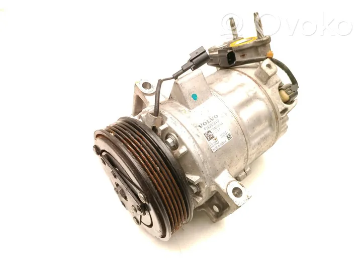 Volvo V40 Ilmastointilaitteen kompressorin pumppu (A/C) 32260849